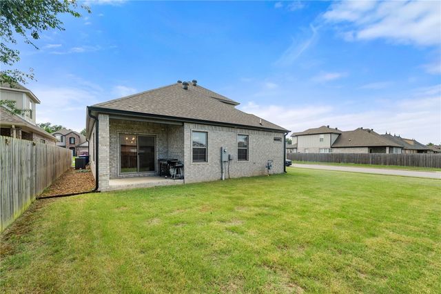 1519 Park Street, Lowell, AR 72745