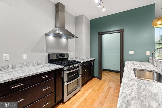 370 KING CARTER DR, Irvington, VA 22480