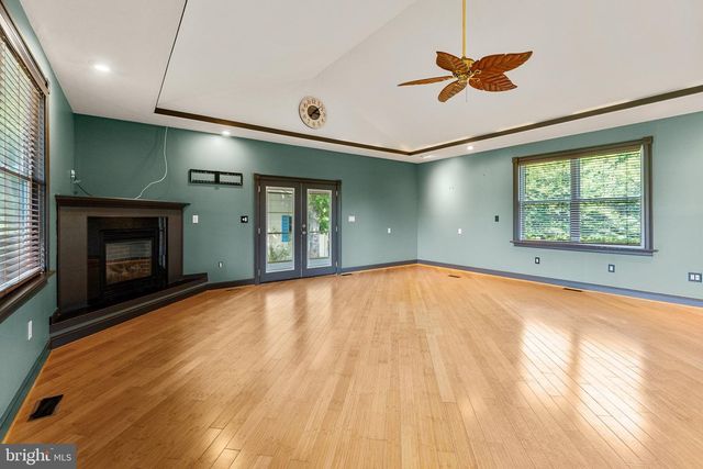 370 KING CARTER DR, Irvington, VA 22480