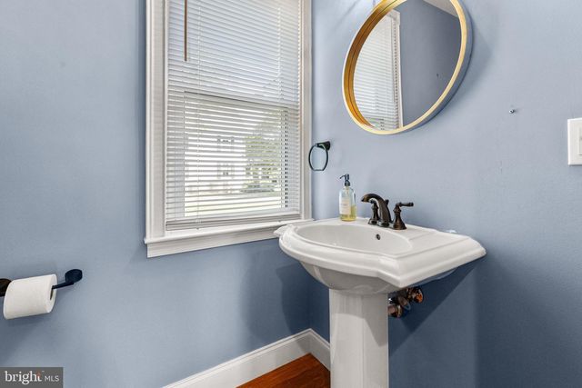 370 KING CARTER DR, Irvington, VA 22480