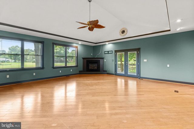 370 KING CARTER DR, Irvington, VA 22480