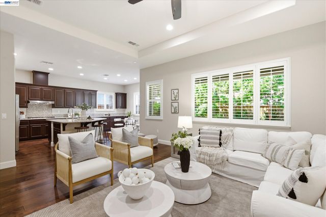 101 Gridley Ct, Brentwood, CA 94513