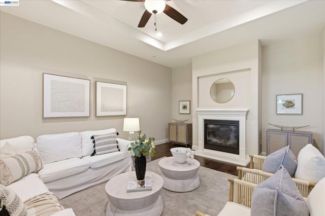 101 Gridley Ct, Brentwood, CA 94513