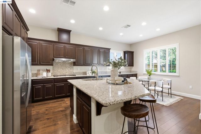 101 Gridley Ct, Brentwood, CA 94513