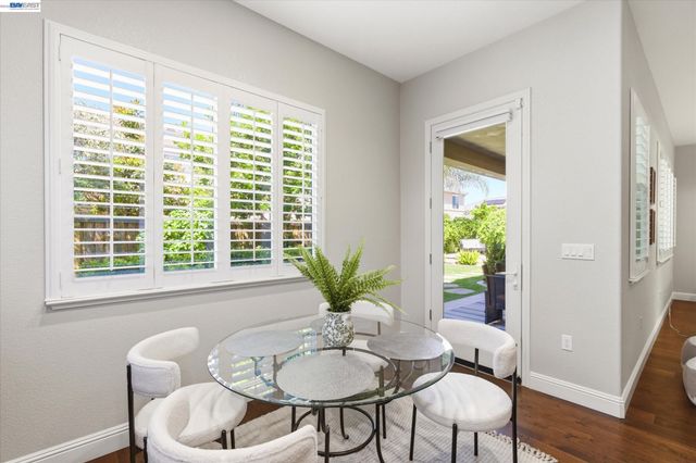 101 Gridley Ct, Brentwood, CA 94513