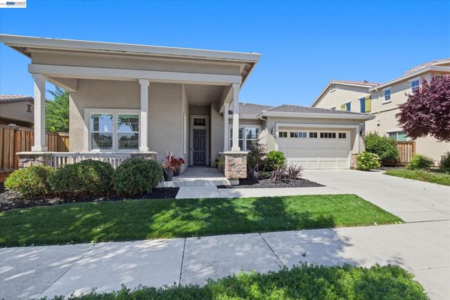 101 Gridley Ct, Brentwood, CA 94513
