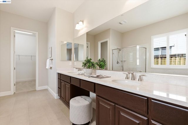 101 Gridley Ct, Brentwood, CA 94513