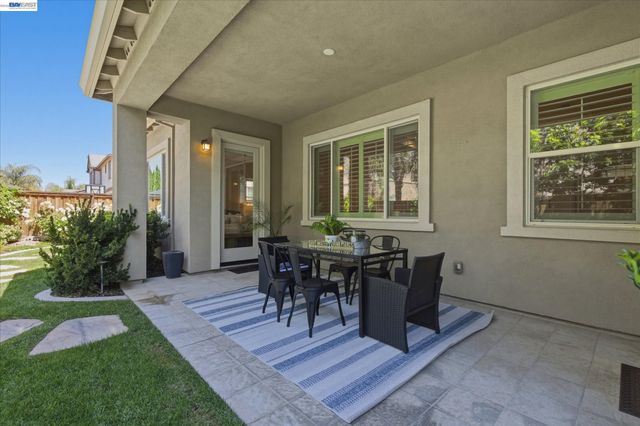 101 Gridley Ct, Brentwood, CA 94513