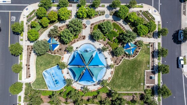 101 Gridley Ct, Brentwood, CA 94513