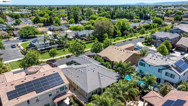 101 Gridley Ct, Brentwood, CA 94513