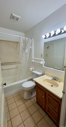 1237 Vine Street, Jonesboro, AR 72401
