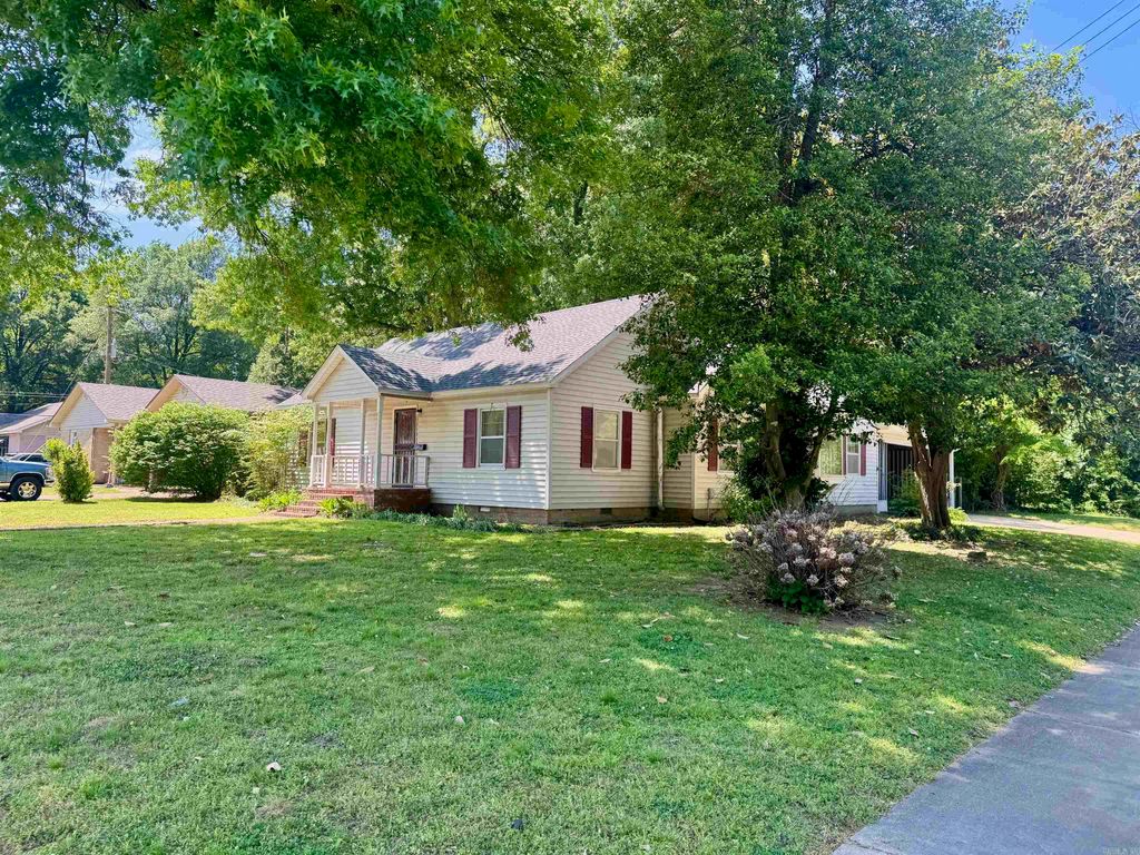 1237 Vine Street, Jonesboro, AR 72401