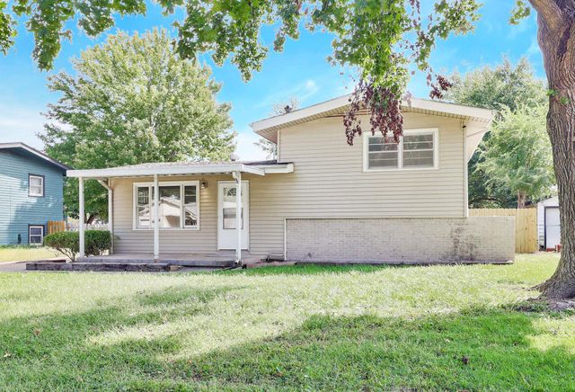 238 Western Ave, Haysville, KS 67060