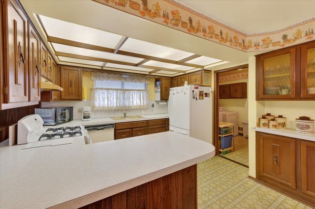 13396 Moray Court, Sterling Heights, MI 48312