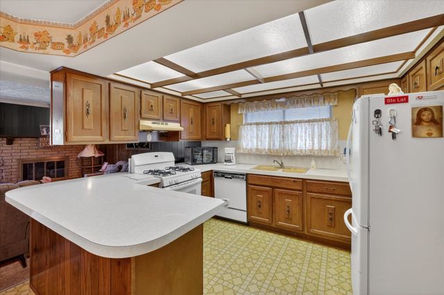 13396 Moray Court, Sterling Heights, MI 48312