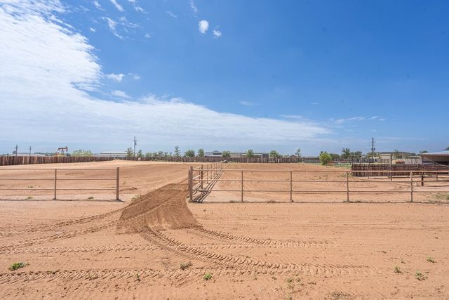 6800 E County Rd 105, Midland, TX 79706