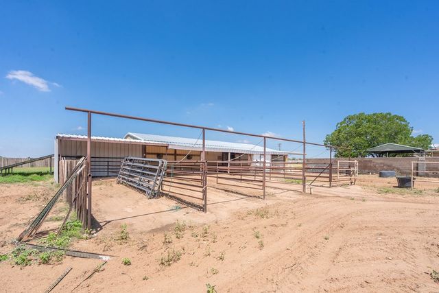 6800 E County Rd 105, Midland, TX 79706