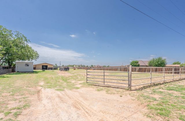 6800 E County Rd 105, Midland, TX 79706