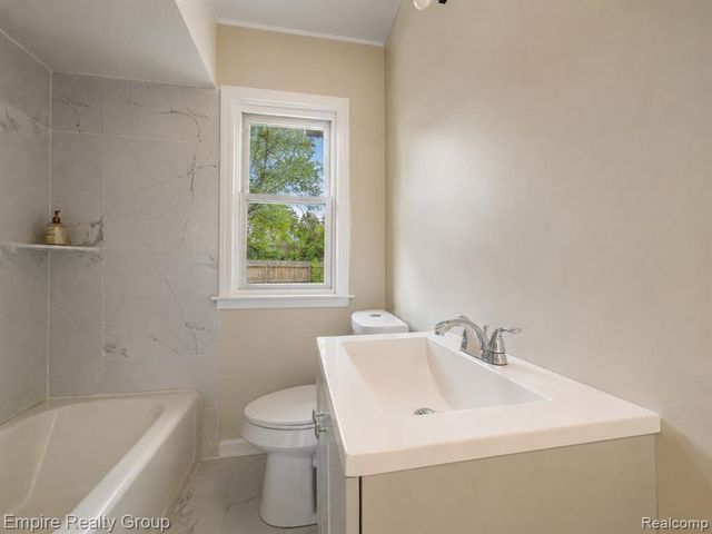 12719 Wade Street, Detroit, MI 48213