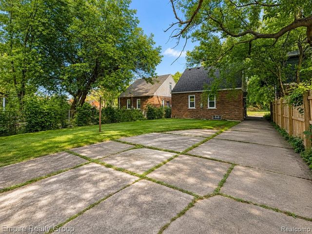 12719 Wade Street, Detroit, MI 48213