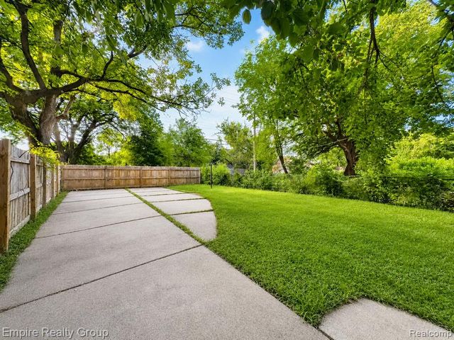 12719 Wade Street, Detroit, MI 48213