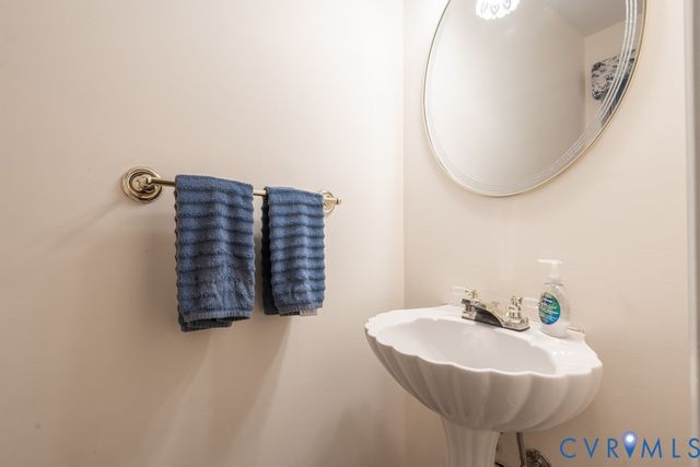 8803 Greenford Dr, Henrico, VA 23294
