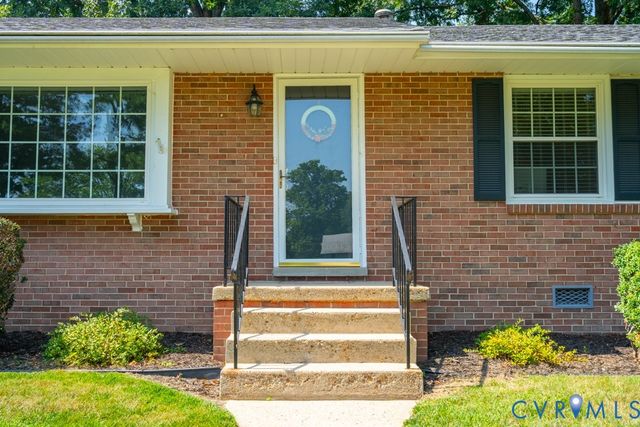 8803 Greenford Dr, Henrico, VA 23294