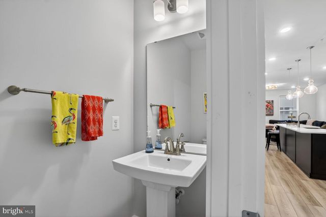 112 GLASS LN, Baltimore, MD 21230