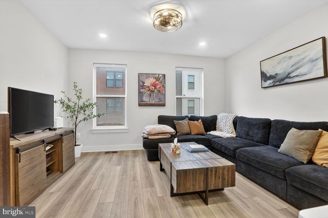 112 GLASS LN, Baltimore, MD 21230