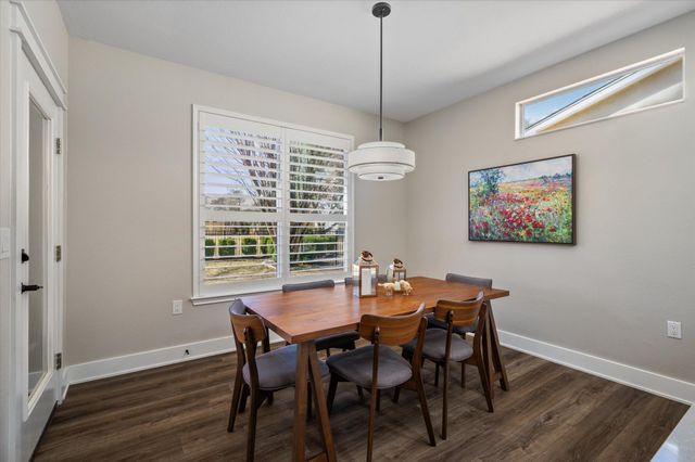 110 Cobb Cavern DR, Georgetown, TX 78633