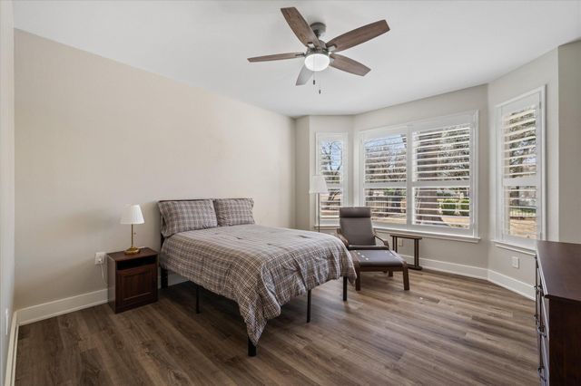 110 Cobb Cavern DR, Georgetown, TX 78633