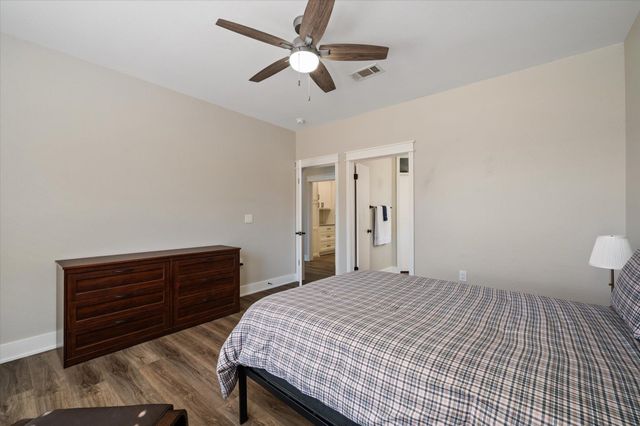 110 Cobb Cavern DR, Georgetown, TX 78633