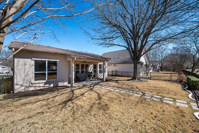 110 Cobb Cavern DR, Georgetown, TX 78633