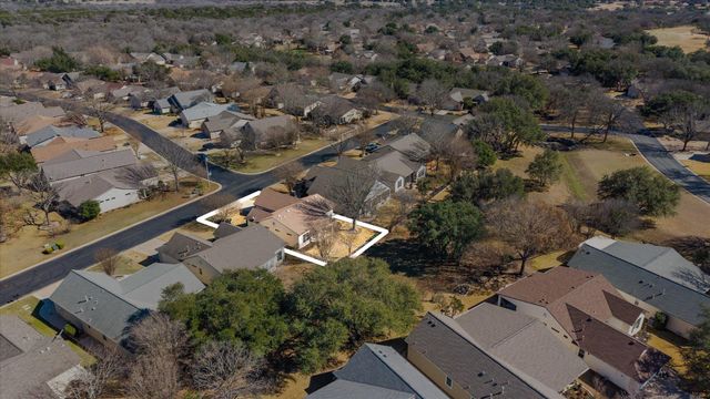 110 Cobb Cavern DR, Georgetown, TX 78633