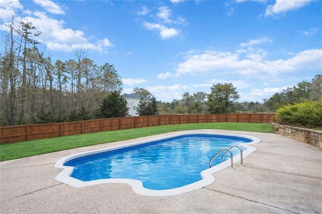 309 Rambling Court, Mcdonough, GA 30252