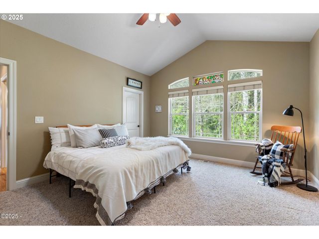 4555 Ne TIDE Ave, Lincoln City, OR 97367