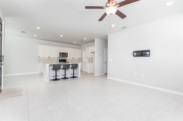 121 Lafitte DR 101, San Marcos, TX 78666