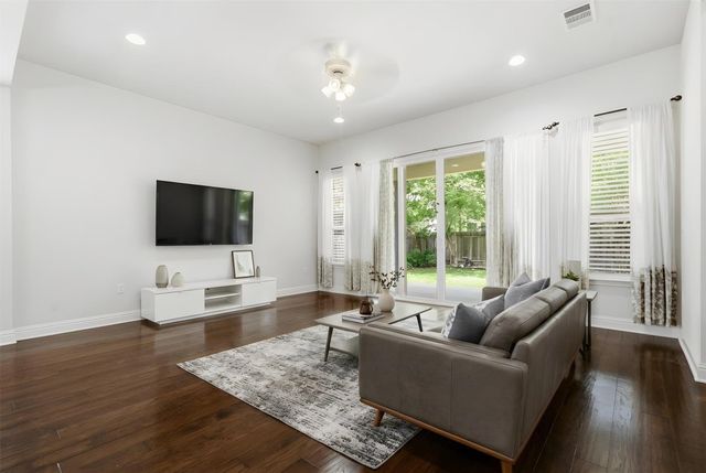 6801 Teulada DR, Austin, TX 78739