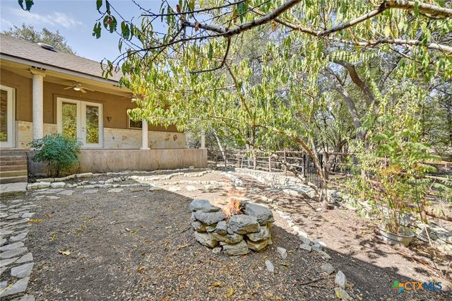34 Wood Glen Drive, Wimberley, TX 78676