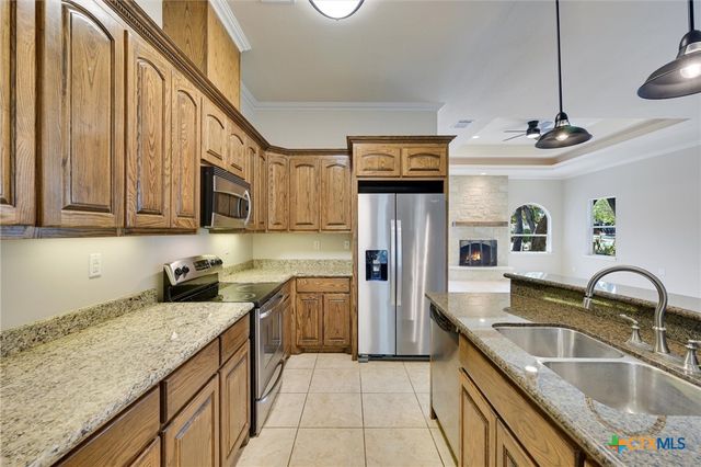 34 Wood Glen Drive, Wimberley, TX 78676