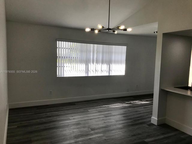 15330 SW 106th Ter 915, Miami, FL 33196