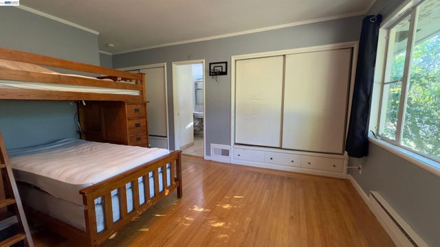 190 Alderwood Rd, Walnut Creek, CA 94598