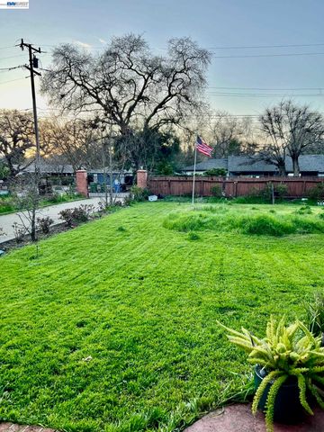 190 Alderwood Rd, Walnut Creek, CA 94598