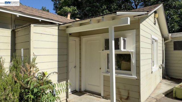 190 Alderwood Rd, Walnut Creek, CA 94598