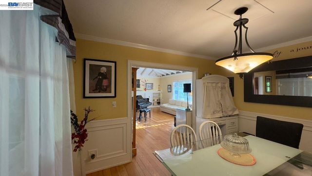 190 Alderwood Rd, Walnut Creek, CA 94598