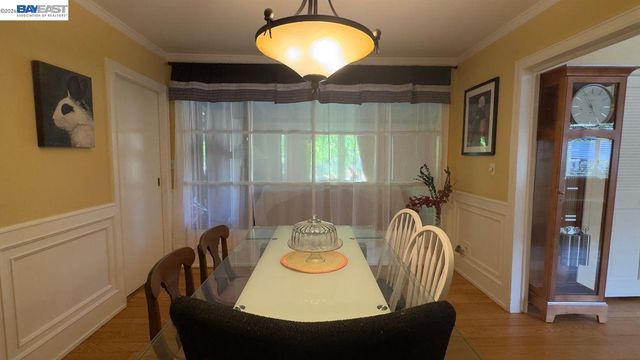 190 Alderwood Rd, Walnut Creek, CA 94598