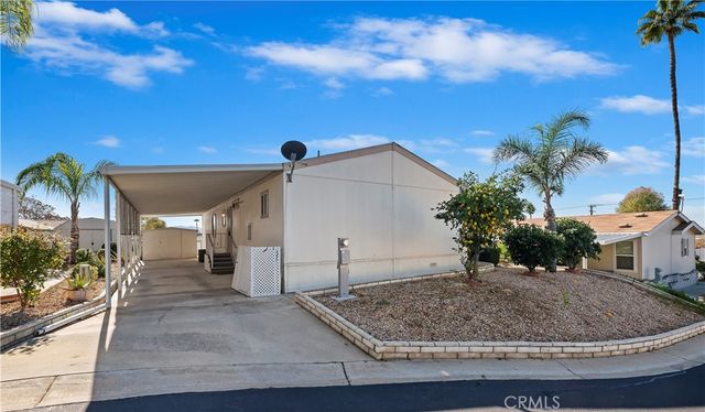 1536 S State 213, Hemet, CA 92543