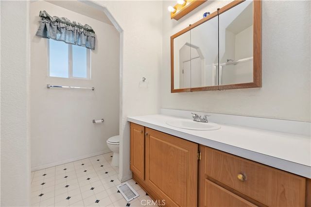 1536 S State 213, Hemet, CA 92543