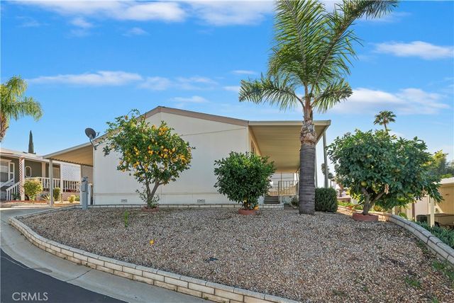 1536 S State 213, Hemet, CA 92543