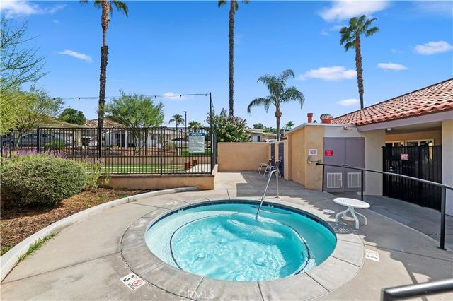 1536 S State 213, Hemet, CA 92543